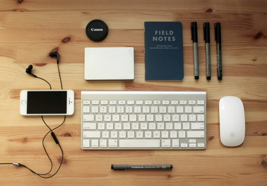 3 productivity gadgets for hybrid work Luxafor