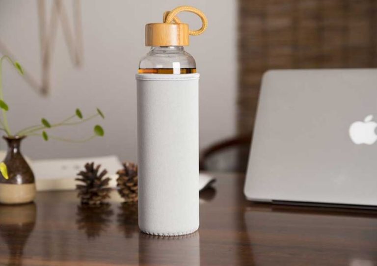 Drink More Water At Work With This Bottle